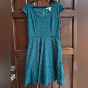 Green Lace Cap Sleeve Dress | Size 4